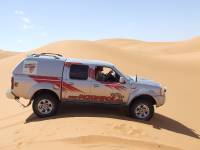 Nissan Frontier - In the top of the dune...