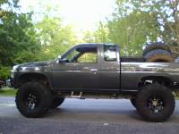 Nissan Hardbody - Michaels truck