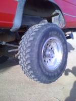 Nissan Hardbody - Back Tire Articulation