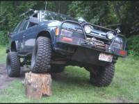 Nissan Pathfinder - favorite stump