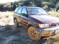 Nissan Pathfinder - mud and snow 2