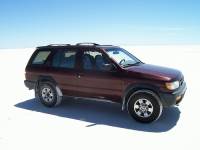 Nissan Pathfinder - Bonneville Salt Flats