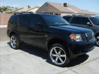 Nissan Pathfinder - 05 phatfinder