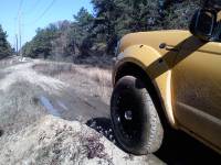 Nissan Frontier - major crawlin'