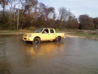 Nissan Frontier - more muddin'