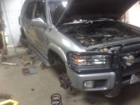 Nissan Pathfinder - New lift installation