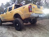 Nissan Frontier - 