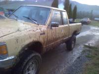 Nissan 720 - mud