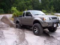 Nissan Frontier - tearin' it up!