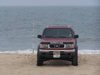 Nissan Frontier - beach fishin