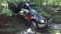 Nissan Frontier - muddin