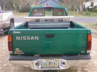 Nissan Hardbody - back