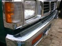 Nissan Hardbody - chrome