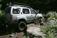 Nissan Xterra - An little rock