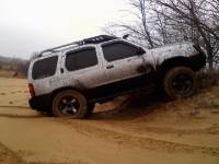 Nissan Xterra - playing on a sand hill