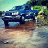 Nissan Frontier - stance