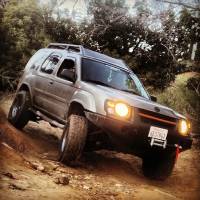 Nissan Xterra - 03 off roading