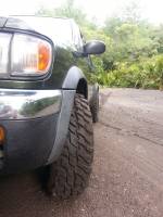 Nissan Pathfinder - new shoes